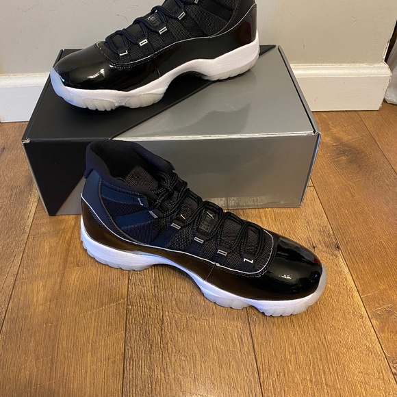 New 9 Mens Air Jordan 11 Retro \